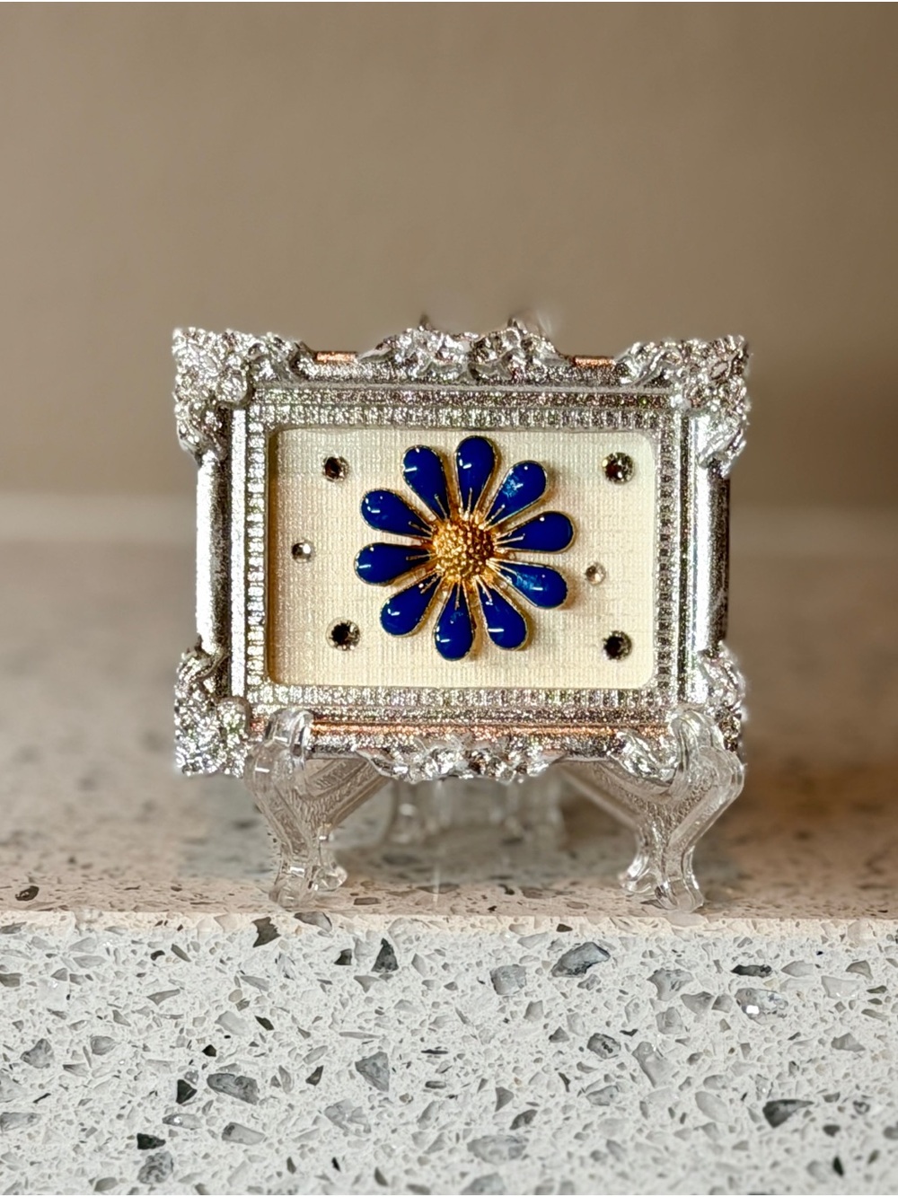 Set of 3 Mini Framed Flower Magnets with Easels - Picture 9 of 11